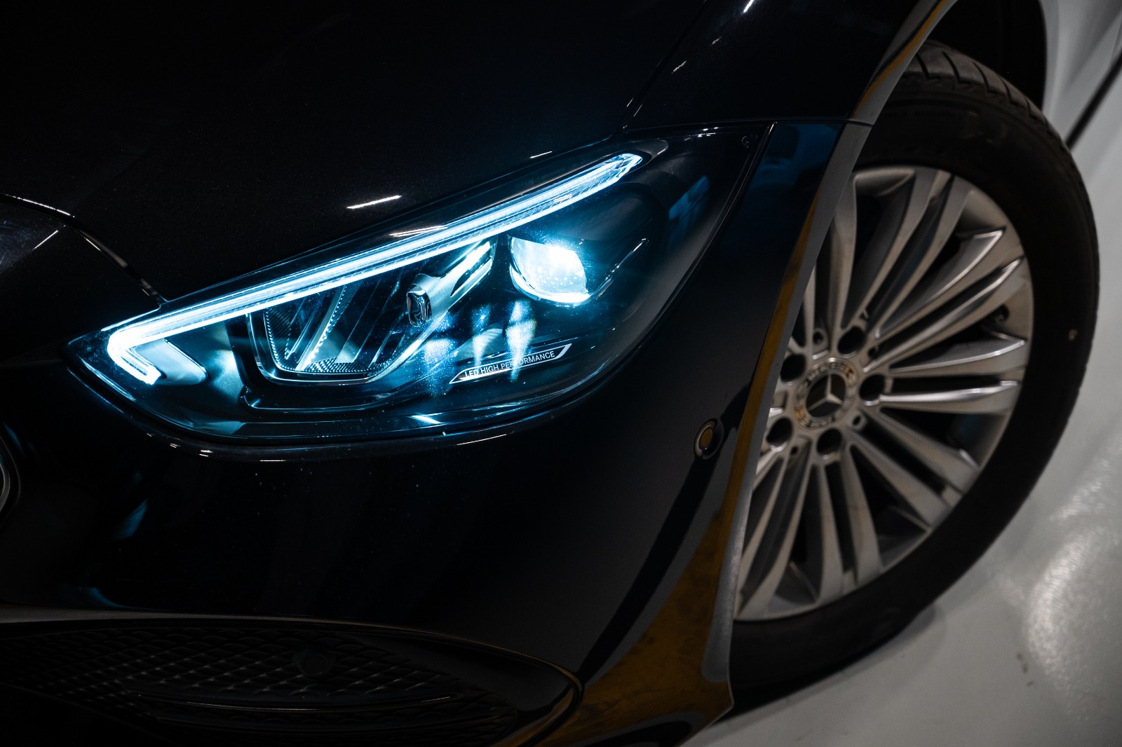 Mercedes C180 Avantgarde+ 2025
