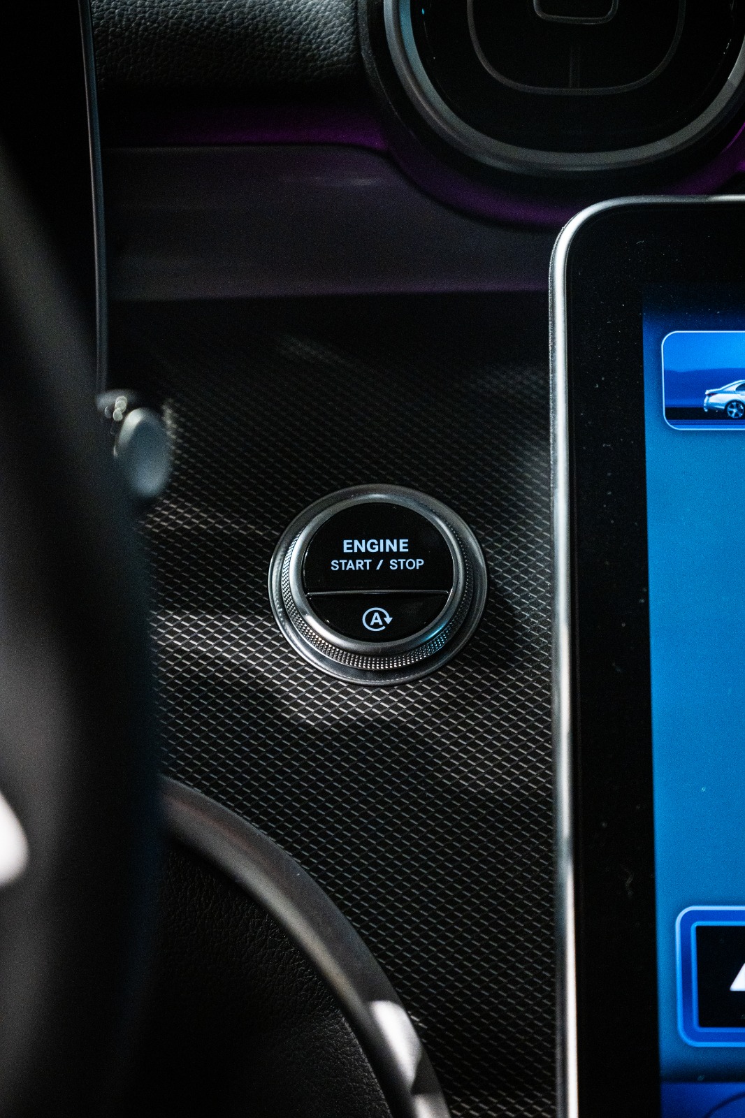 Mercedes C180 AVENTGAURD 2024