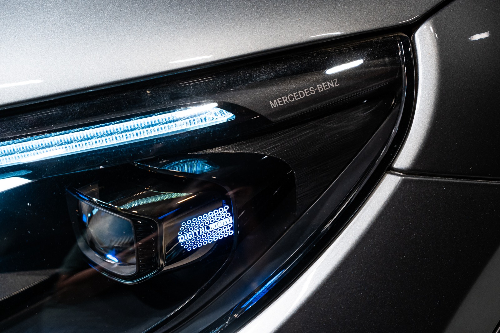 Mercedes EQE 300 2025